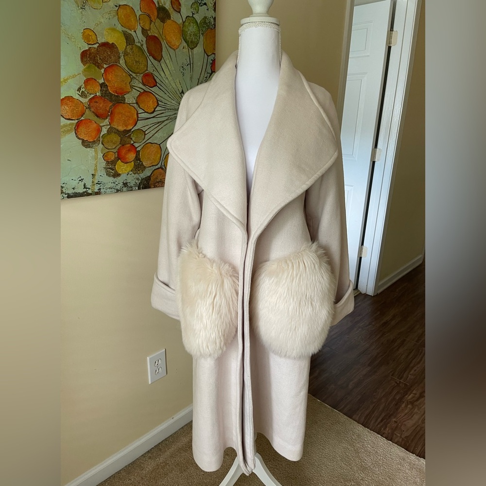 Snidel Womens Cream Long Trench Coat with Faux Fur Pockets